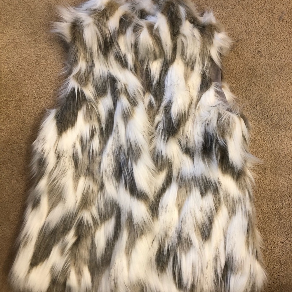 White House black market faux fur vest